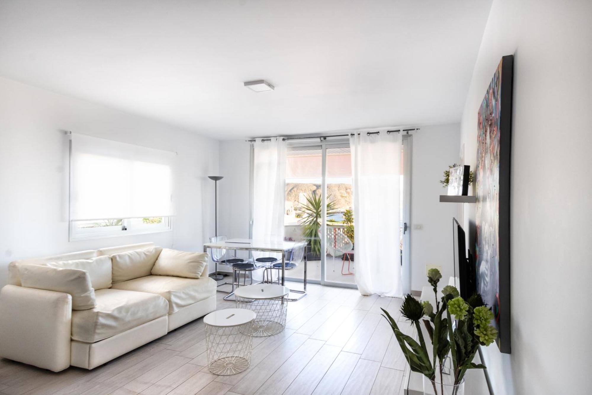 The White Heart House - Attic Sea View Apartment Los Cristianos (Tenerife)
